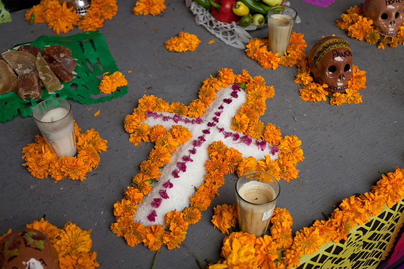 Halloween o Día de Muertos? | Puerto Vallarta Blog